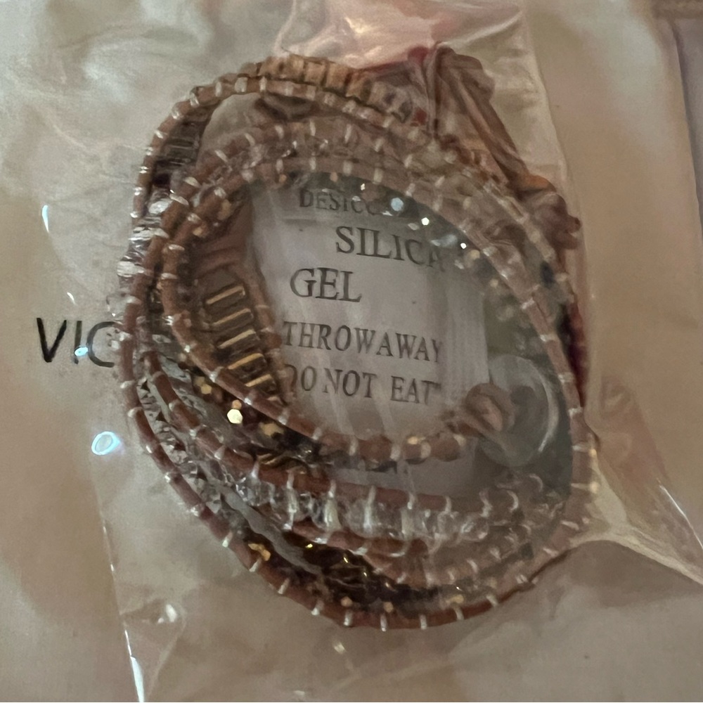 Victoria Emerson wrap bracelet brand new still in packaging - Picture 1 of 3